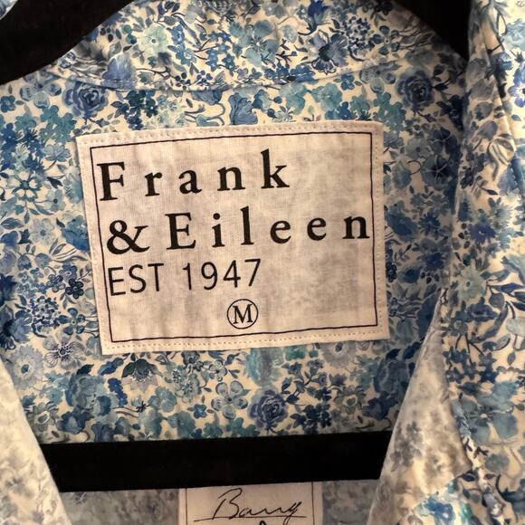 New Frank & Eileen Barry Floral Top Blue Button Front Pocket Long Sleeve Sz M - Picture 3 of 8